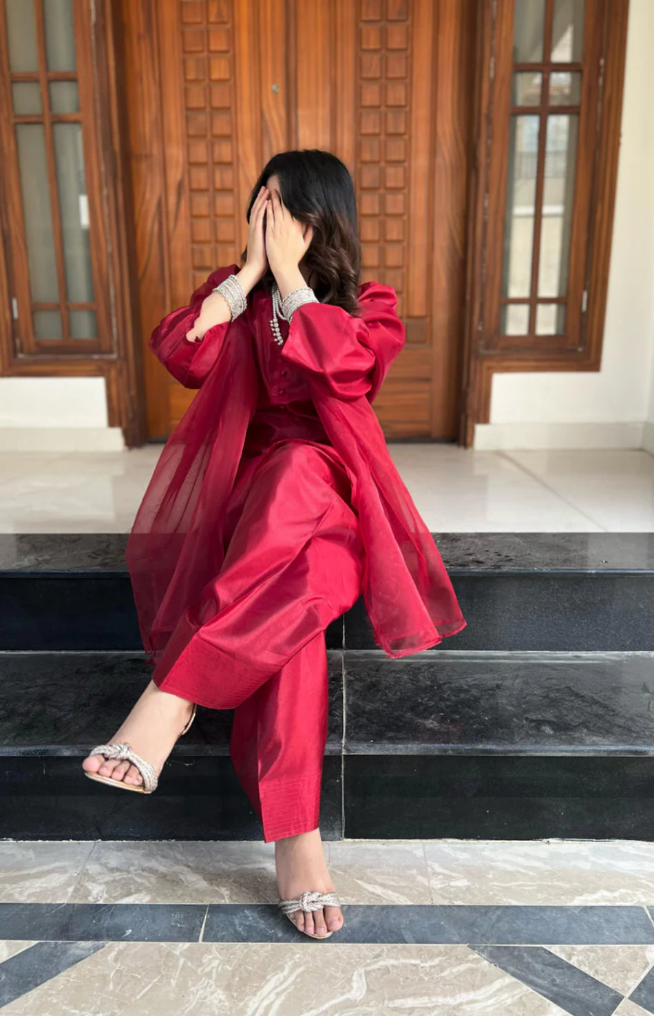 Varda ( Farshi Shalwar )