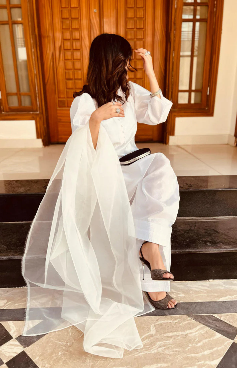 Varda ( Farshi Shalwar )