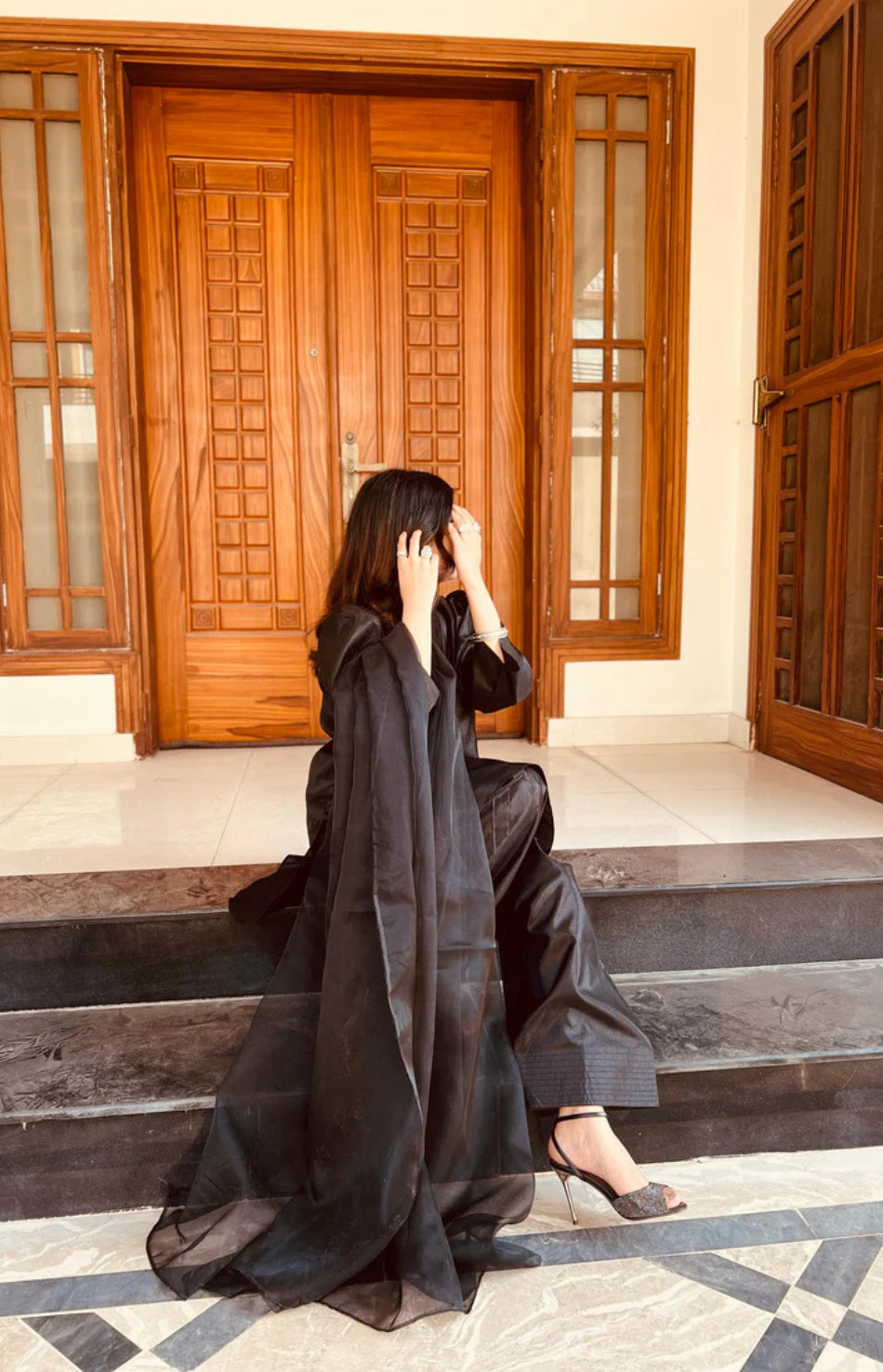 Varda ( Farshi Shalwar )