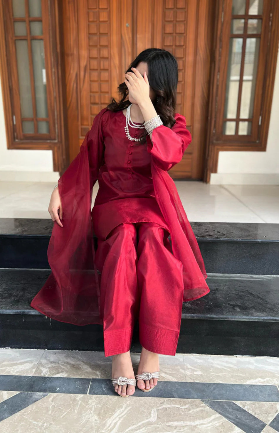 Varda ( Farshi Shalwar )